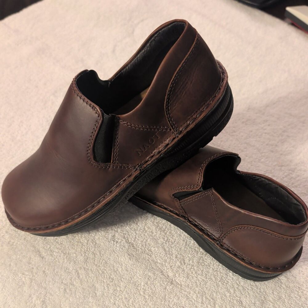NAOT EIGER Shoes Mens size 8 Brown Leather Casual Slip On Made In Israel